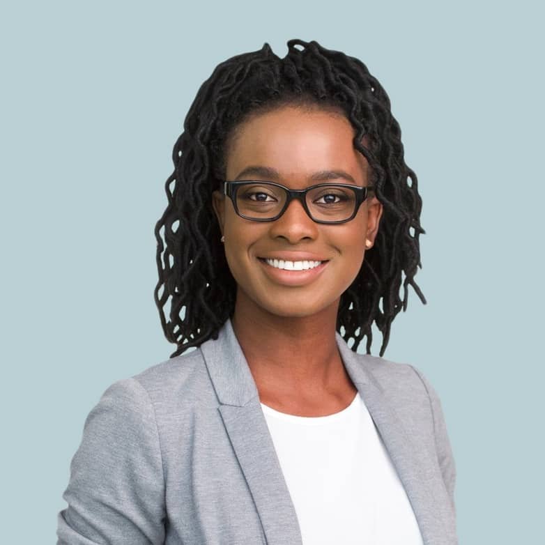 therapist wearing eyeglasses